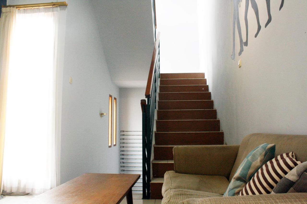 The Attic Bed & Breakfast Bandung Dış mekan fotoğraf